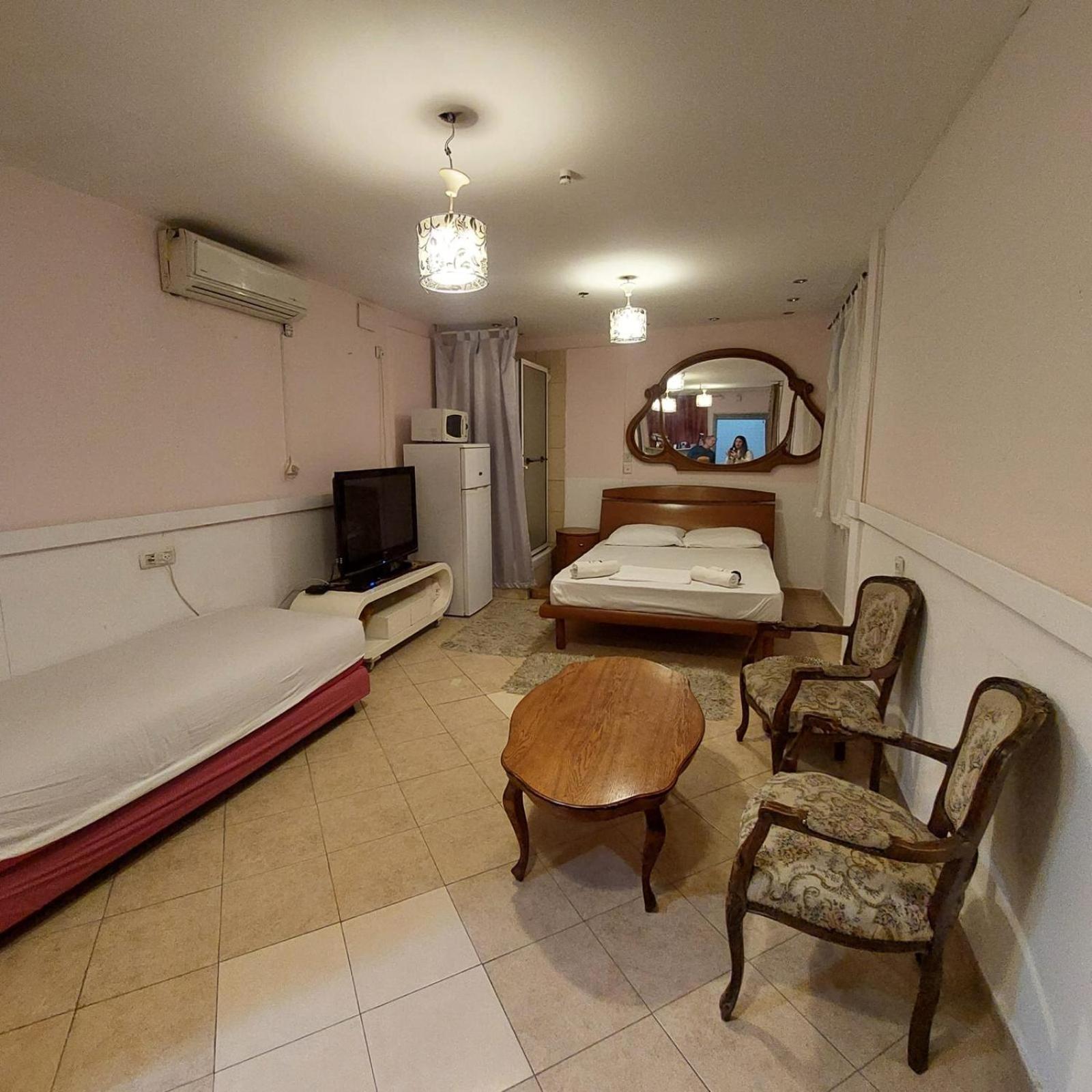 Star Guest- House Hotel Or Yehuda Exterior foto