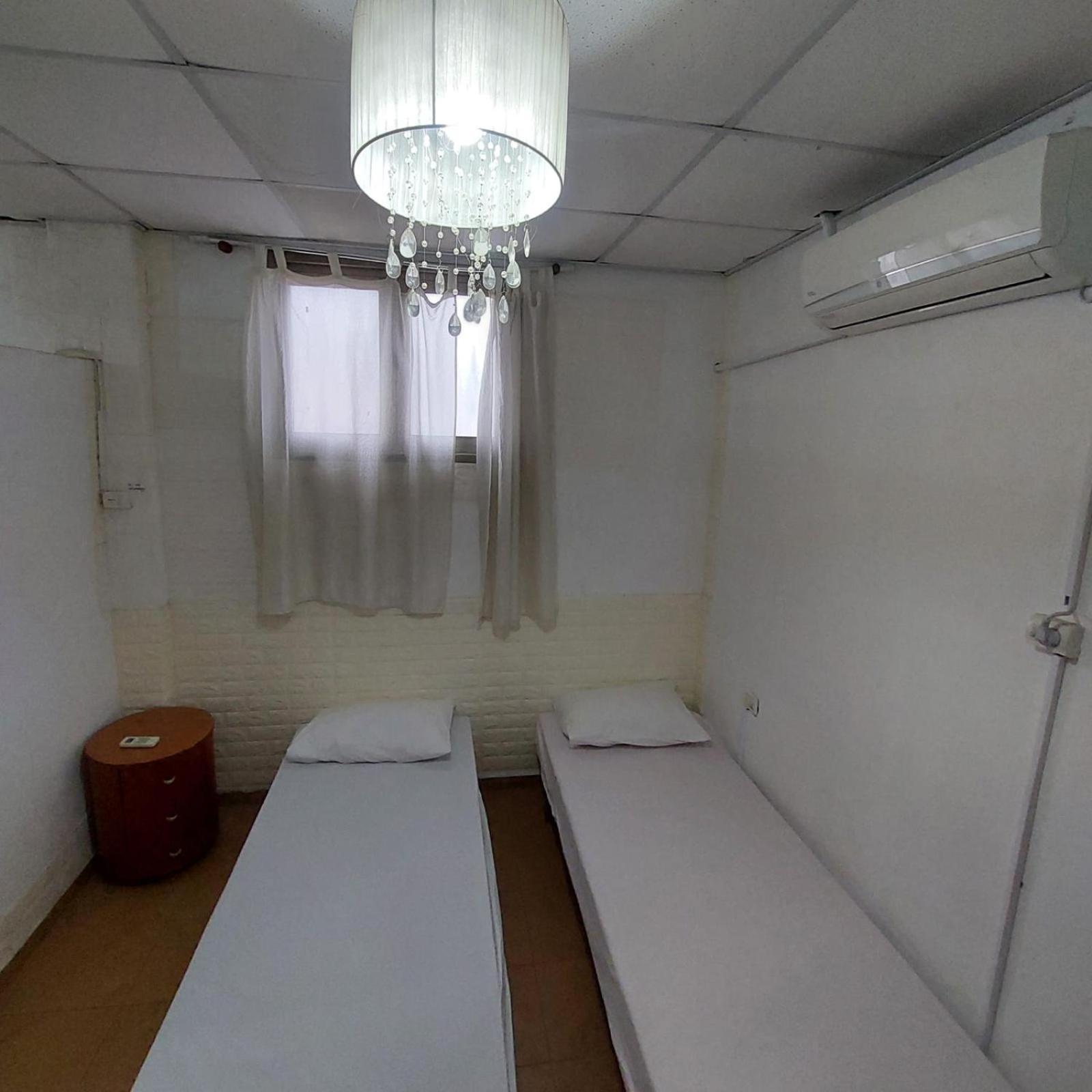 Star Guest- House Hotel Or Yehuda Exterior foto